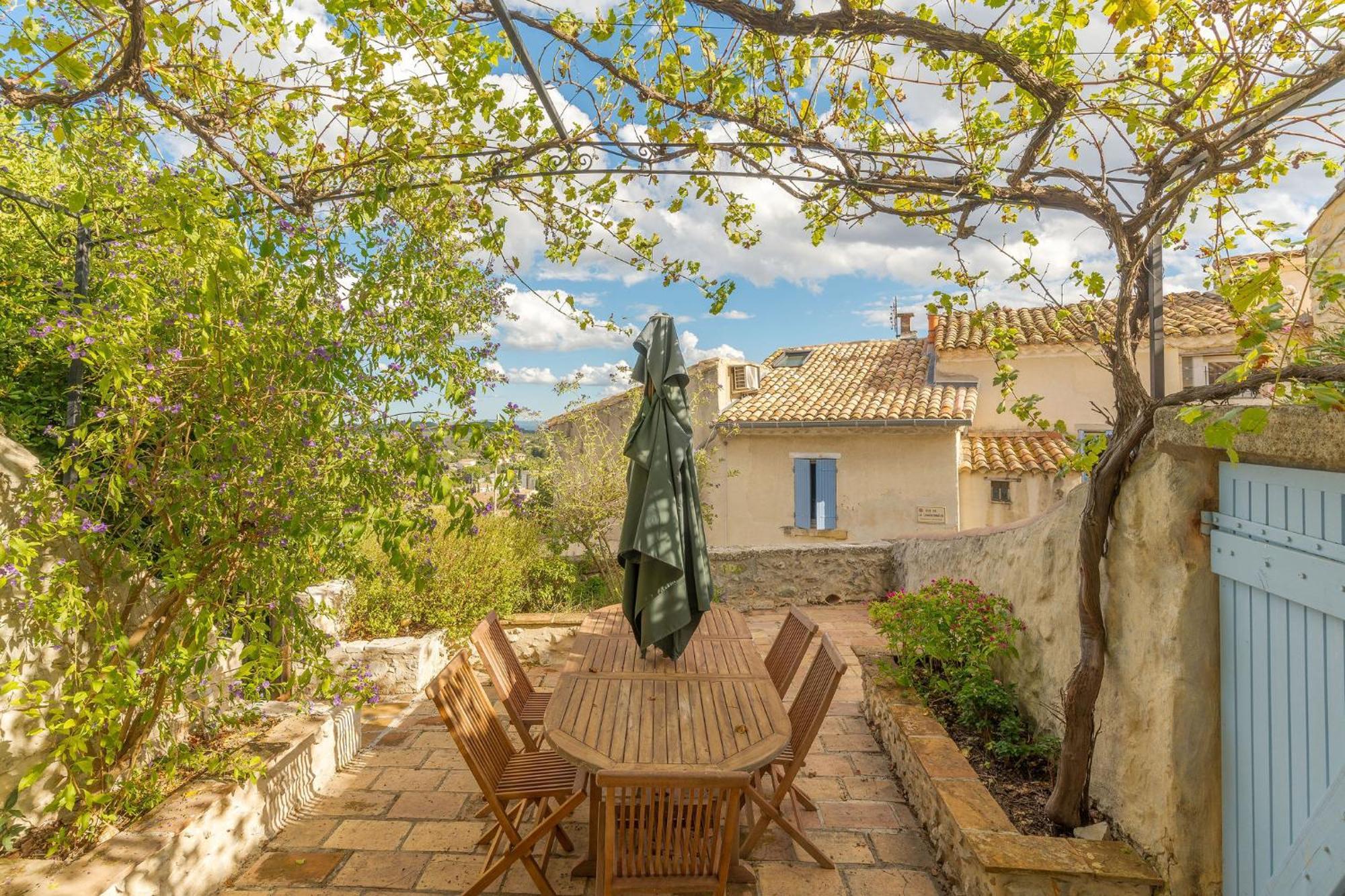 Villa Les Calades Lédenon Exterior foto